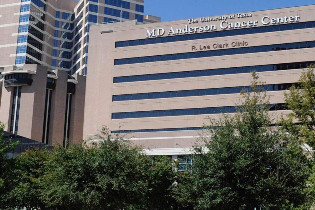 Home Away From Home-Cozy 2 Bdrm Condo/Med Cntr/Nrg Houston Exterior photo