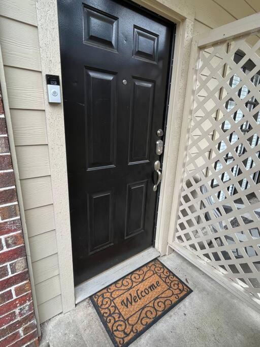 Home Away From Home-Cozy 2 Bdrm Condo/Med Cntr/Nrg Houston Exterior photo