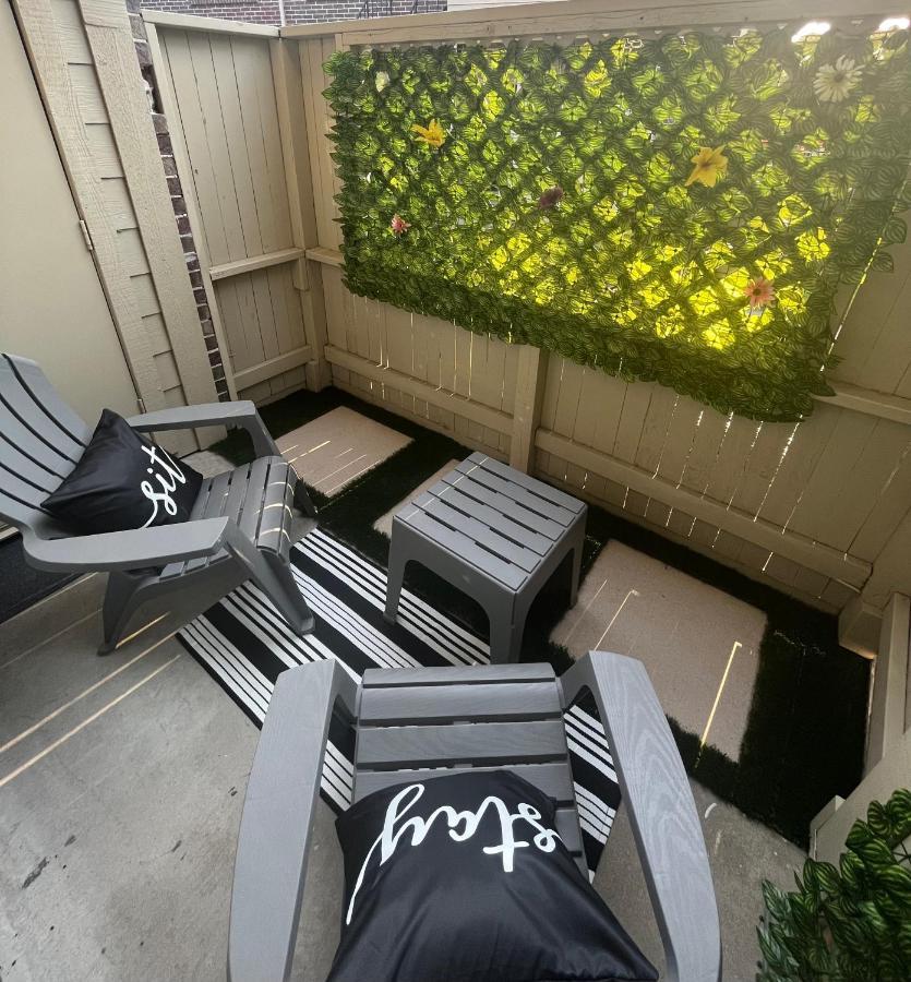 Home Away From Home-Cozy 2 Bdrm Condo/Med Cntr/Nrg Houston Exterior photo